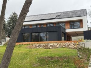 Aluron langai nauja statyba1